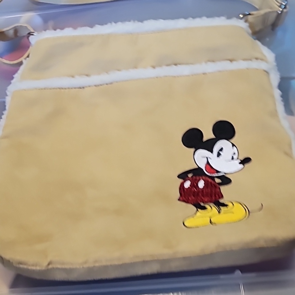 DISNEYLAND bag Mickey Mouse Convertible Bag Handbag sherpa zipper